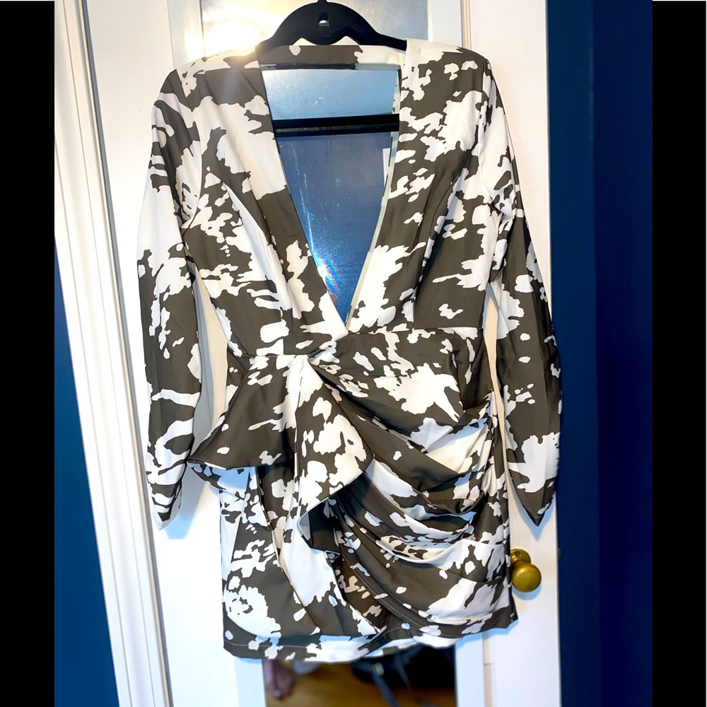 NWT Luxxel Plunging Neckline Dress